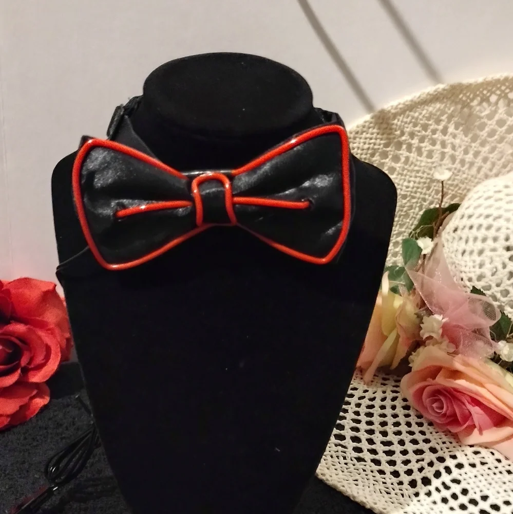 🎃 Light up Adjustable Bow Tie Halloween Costume Accessory Battery operated